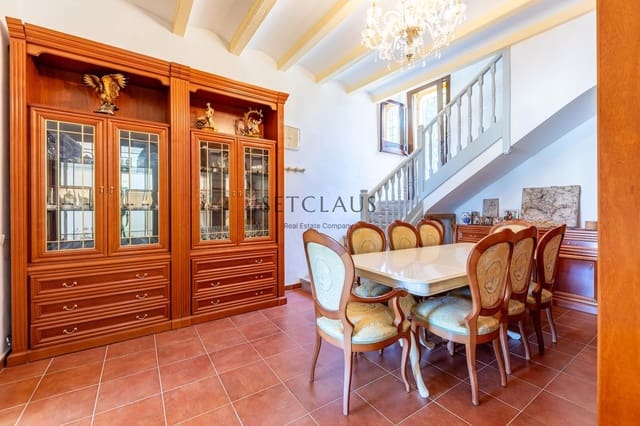 6 soveværelse Villa til salg i Vilassar de Dalt med garage - € 1.380.000 (Ref: 9108136)