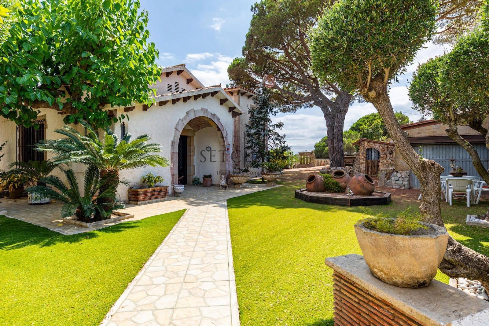 4 soveværelse Villa til salg i Mataro med swimmingpool garage - € 750.000 (Ref: 9115116)