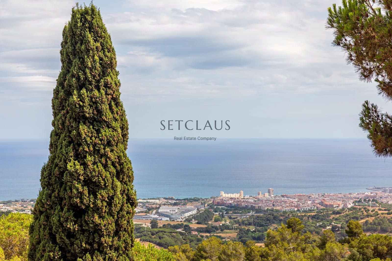 4 soveværelse Villa til salg i Mataro med swimmingpool garage - € 750.000 (Ref: 9115116)