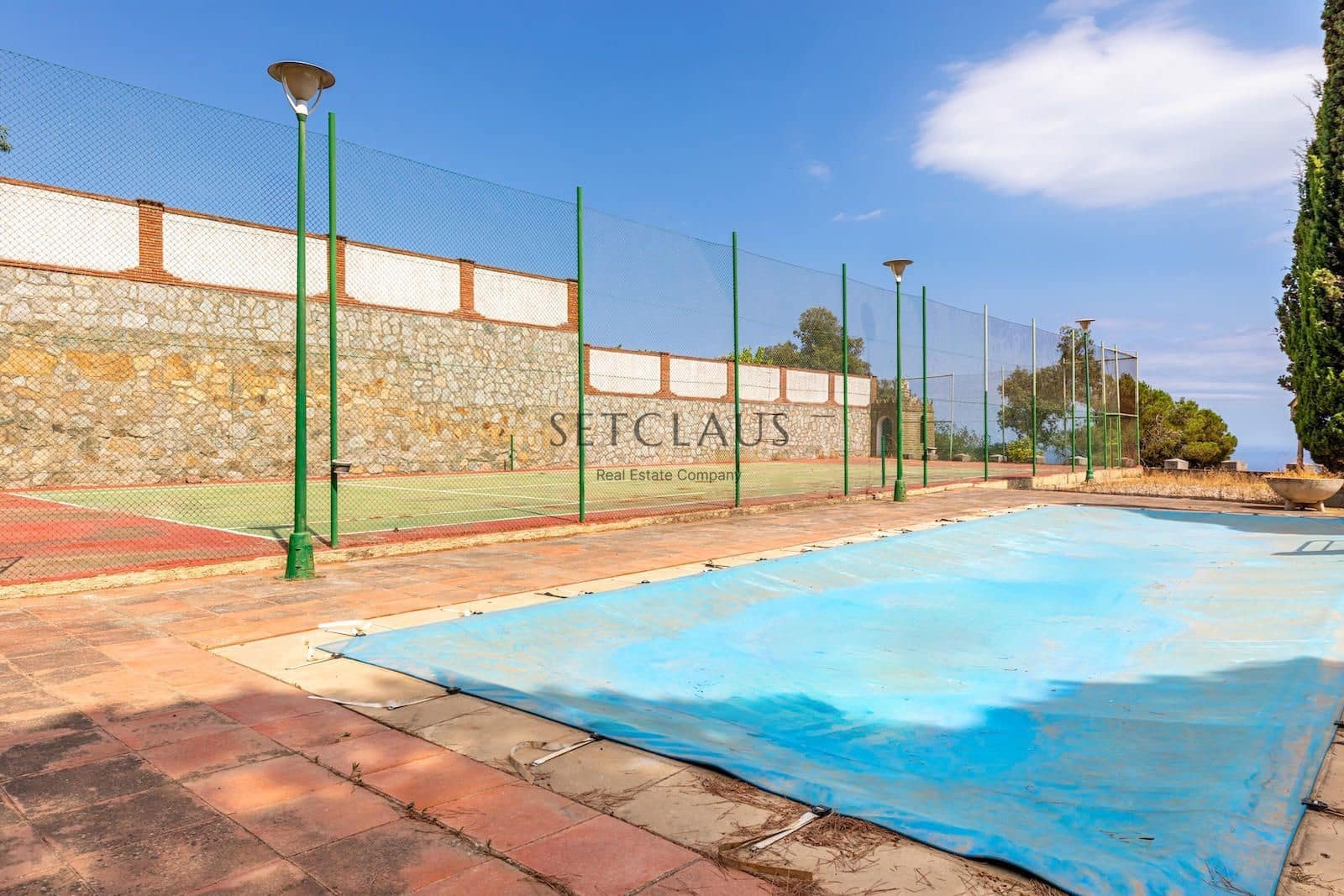 4 soveværelse Villa til salg i Mataro med swimmingpool garage - € 750.000 (Ref: 9115116)