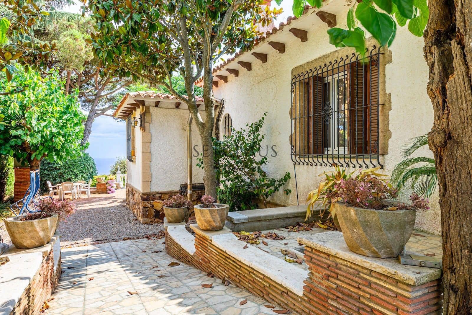 4 soveværelse Villa til salg i Mataro med swimmingpool garage - € 750.000 (Ref: 9115116)