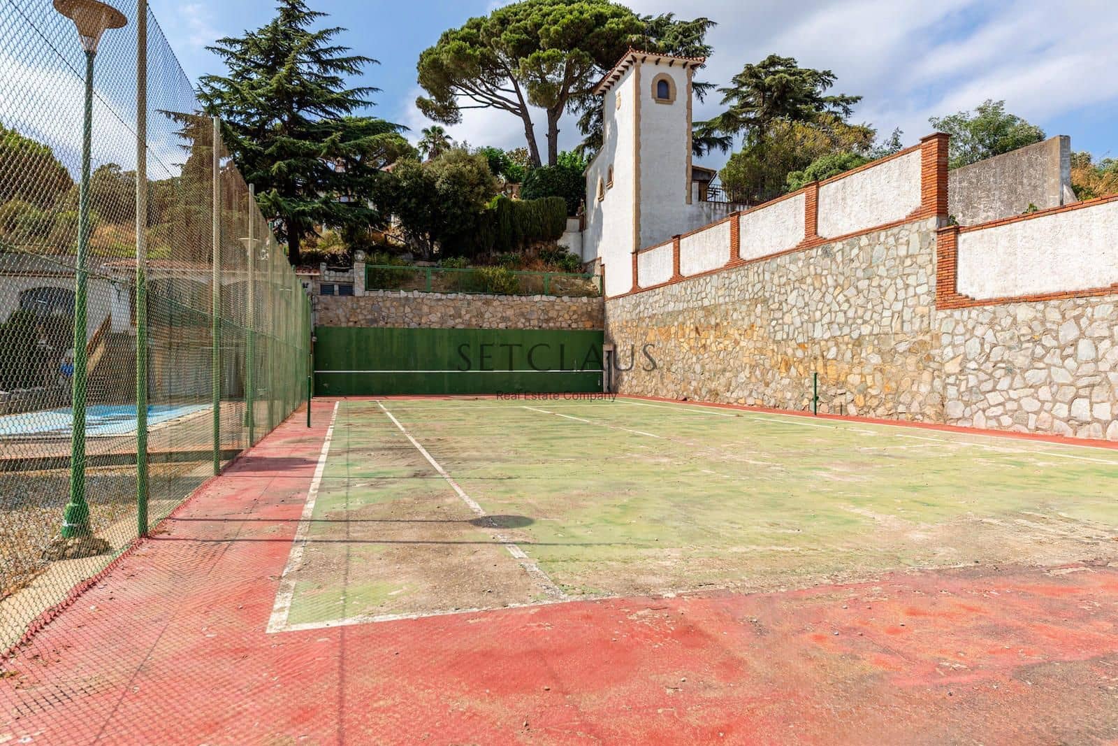 4 soveværelse Villa til salg i Mataro med swimmingpool garage - € 750.000 (Ref: 9115116)