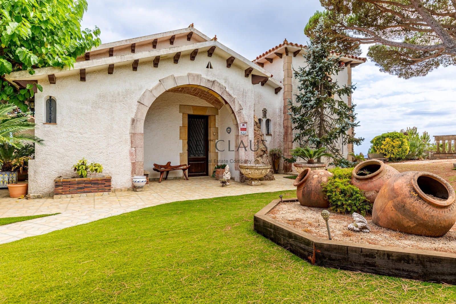 4 soveværelse Villa til salg i Mataro med swimmingpool garage - € 750.000 (Ref: 9115116)