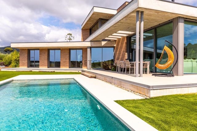 4 sovrum Villa till salu i Cabrils med pool garage - 1 490 000 € (Ref: 9142457)