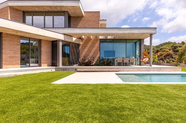 4 sovrum Villa till salu i Cabrils med pool garage - 1 490 000 € (Ref: 9142457)