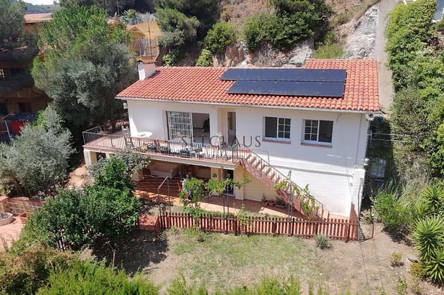 4 soveværelse Villa til leje i Alella med garage - € 2.000 (Ref: 9147531)