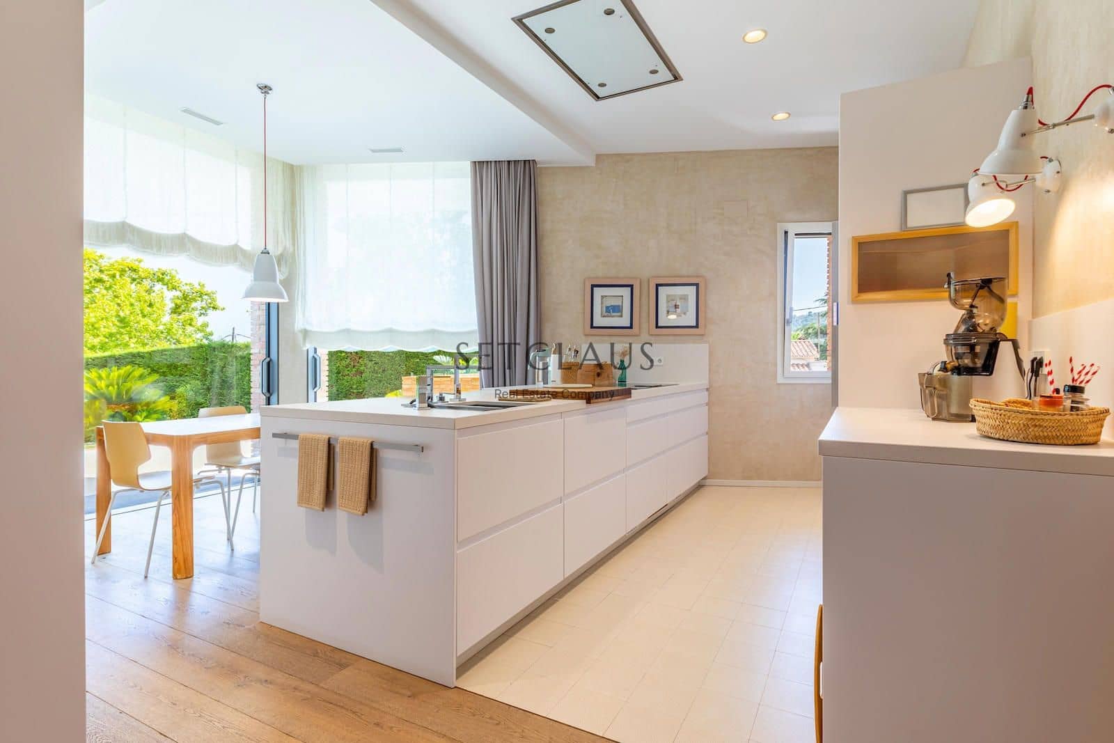 6 soveværelse Villa til salg i Alella med swimmingpool garage - € 2.800.000 (Ref: 9160536)