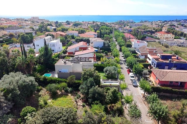 Tomt till salu i El Masnou - 440 000 € (Ref: 9203076)