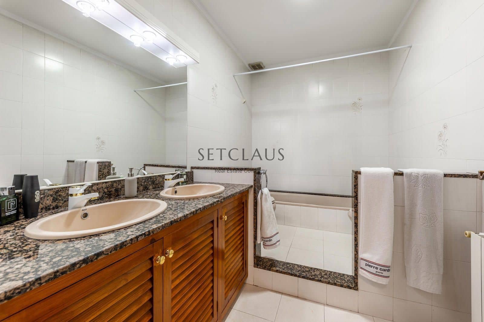 4 soverom Villa til salgs i El Masnou med svømmebasseng garasje - € 840 000 (Ref: 9205300)