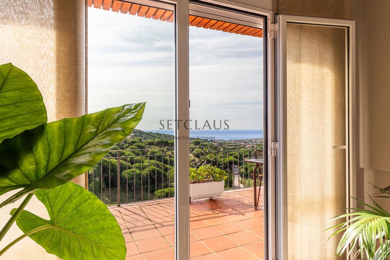 5 soverom Villa til salgs i Alella med svømmebasseng garasje - € 1 250 000 (Ref: 9207811)