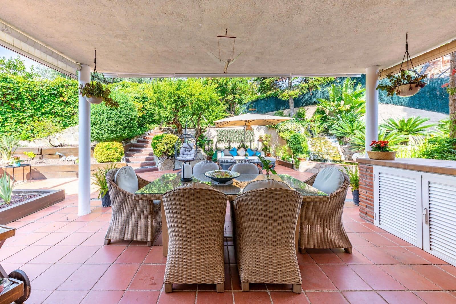 5 soverom Villa til salgs i Alella med svømmebasseng garasje - € 1 250 000 (Ref: 9207811)