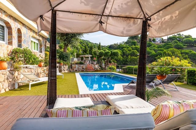 5 soverom Villa til salgs i Alella med svømmebasseng garasje - € 1 250 000 (Ref: 9207811)