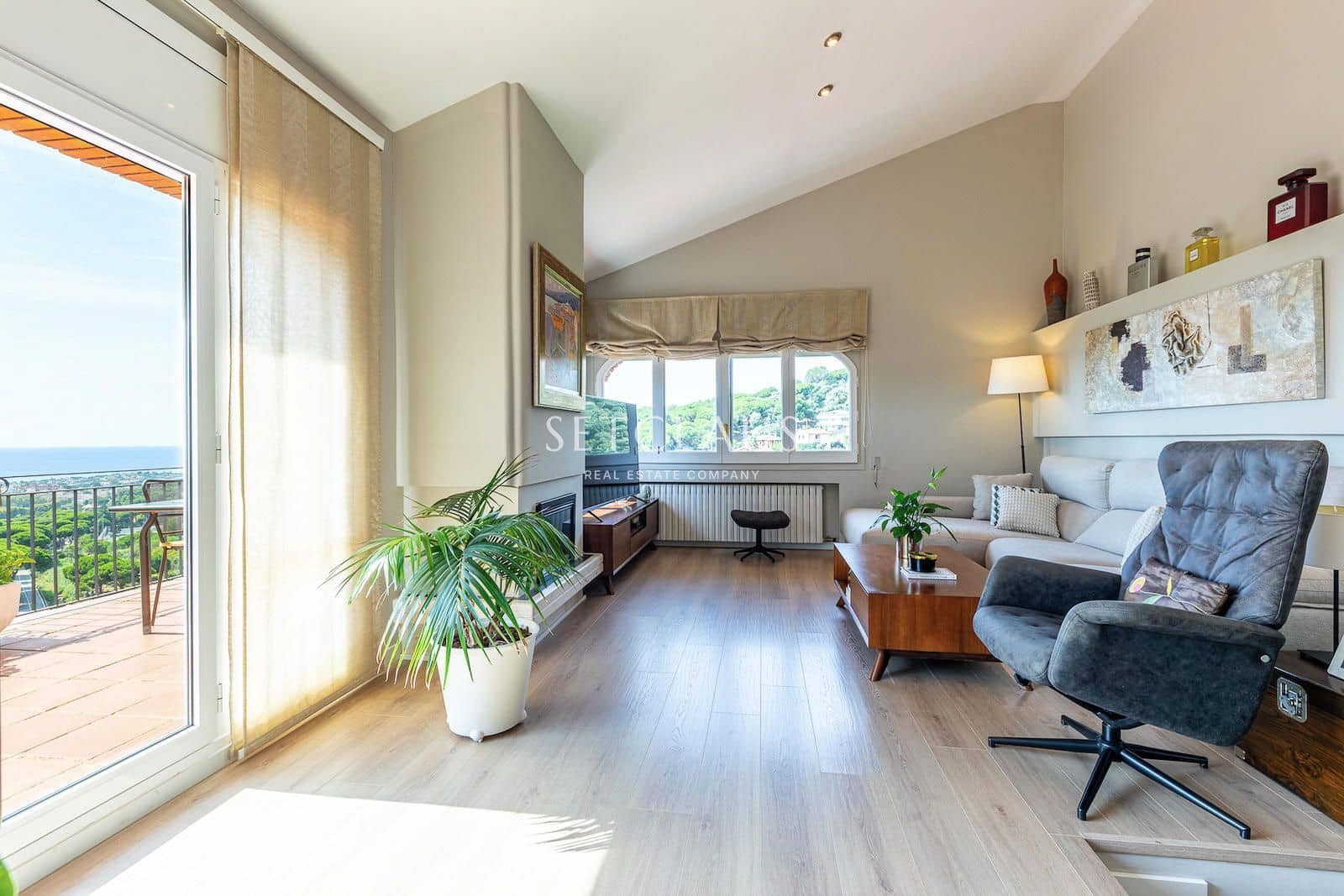 5 sypialnia Willa na sprzedaż w Alella z basenem garażem - 1 190 000 € (Ref: 9207811)