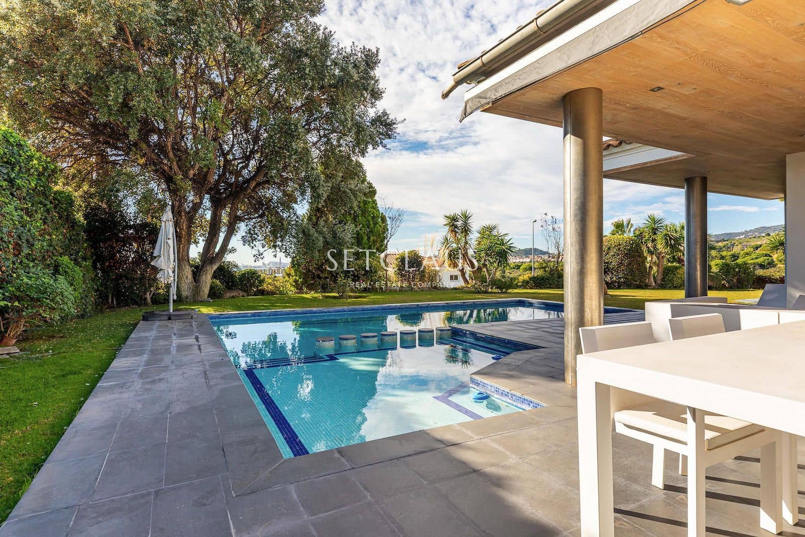 4 soveværelse Villa til salg i Alella med swimmingpool garage - € 1.890.000 (Ref: 9256227)