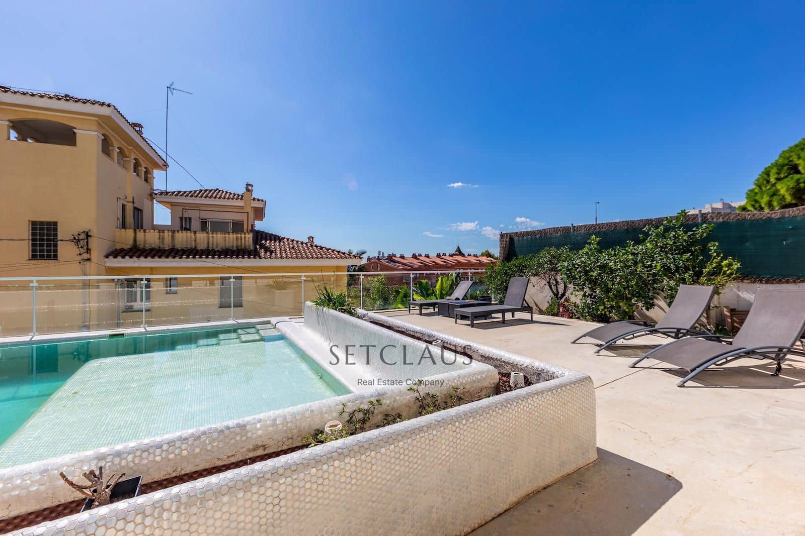 5 soverom Villa til salgs i El Masnou med svømmebasseng garasje - € 1 900 000 (Ref: 9263586)