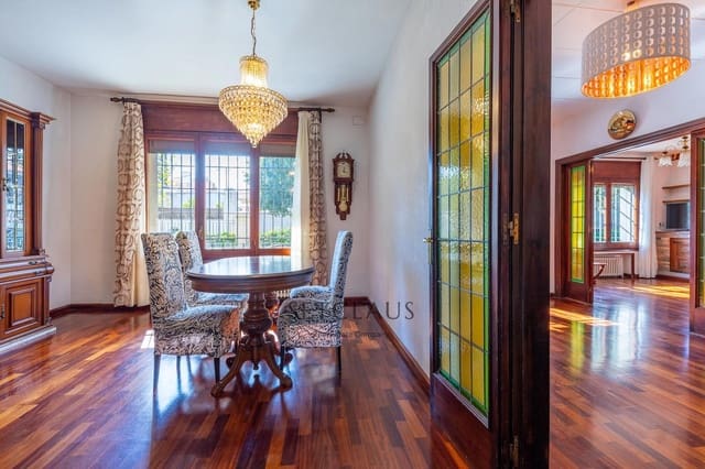 5 soveværelse Villa til salg i El Masnou - € 870.000 (Ref: 9266521)