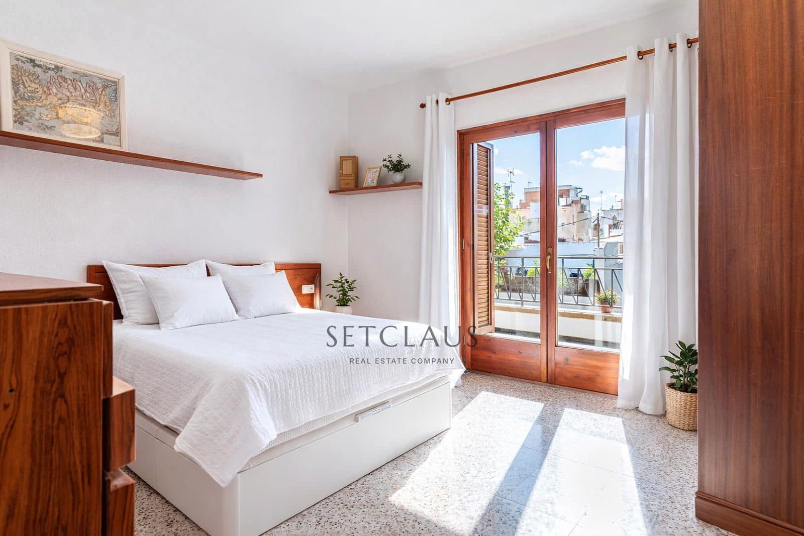 5 bedroom Villa for sale in El Masnou - € 870,000 (Ref: 9266521)