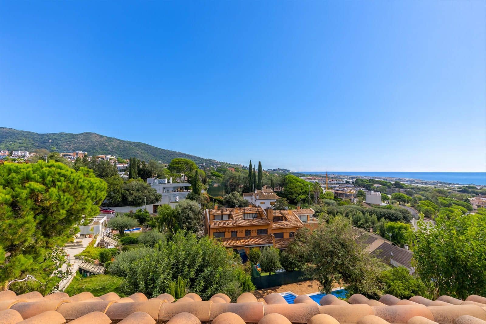 4 soverom Villa til salgs i Teia med garasje - € 770 000 (Ref: 9267702)