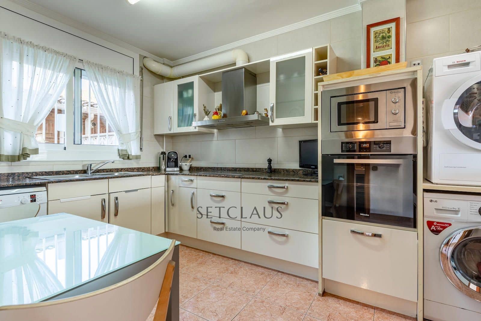 4 slaapkamer Huis te koop in El Masnou met garage - € 630.000 (Ref: 9275188)