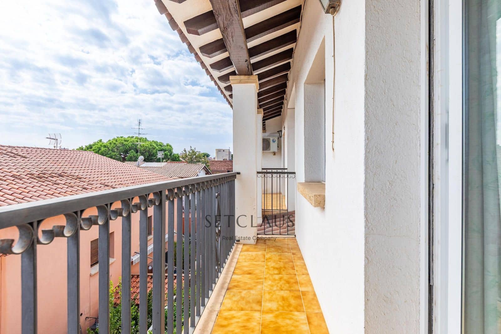 4 soverom Villa til salgs i Premia de Dalt med svømmebasseng garasje - € 749 000 (Ref: 9283527)