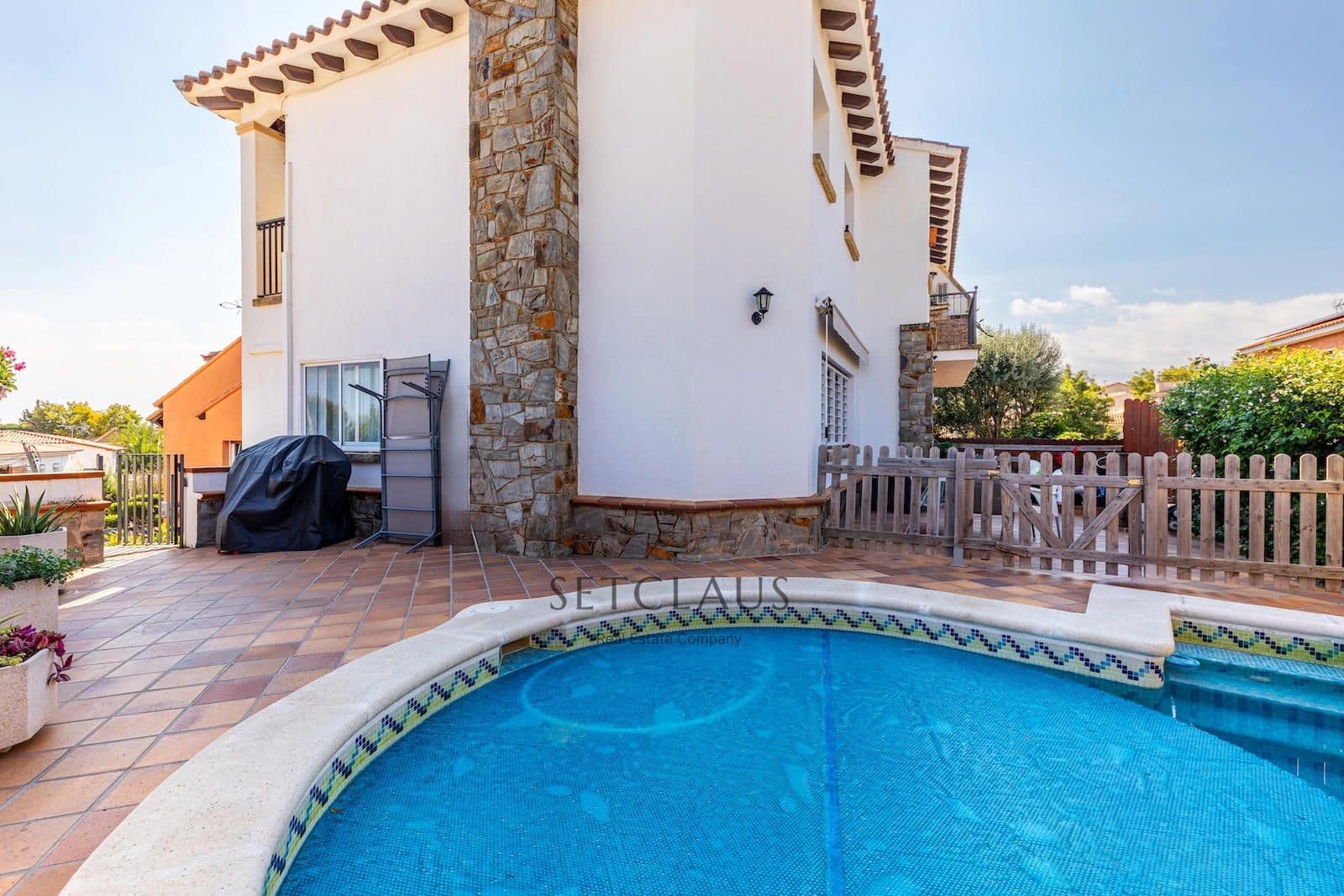 4 soverom Villa til salgs i Premia de Dalt med svømmebasseng garasje - € 749 000 (Ref: 9283527)