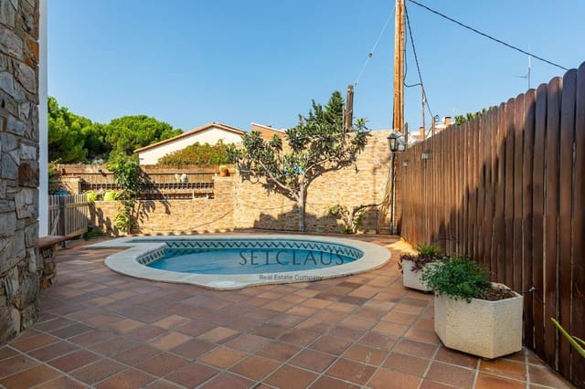 4 soverom Villa til salgs i Premià de Dalt med svømmebasseng garasje - € 749 000 (Ref: 9283527)