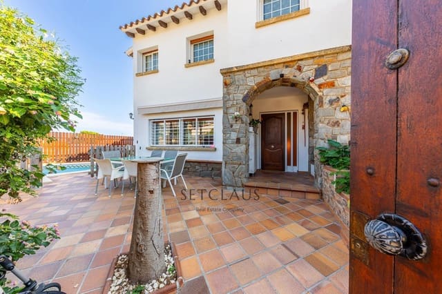 4 soverom Villa til salgs i Premià de Dalt med svømmebasseng garasje - € 749 000 (Ref: 9283527)