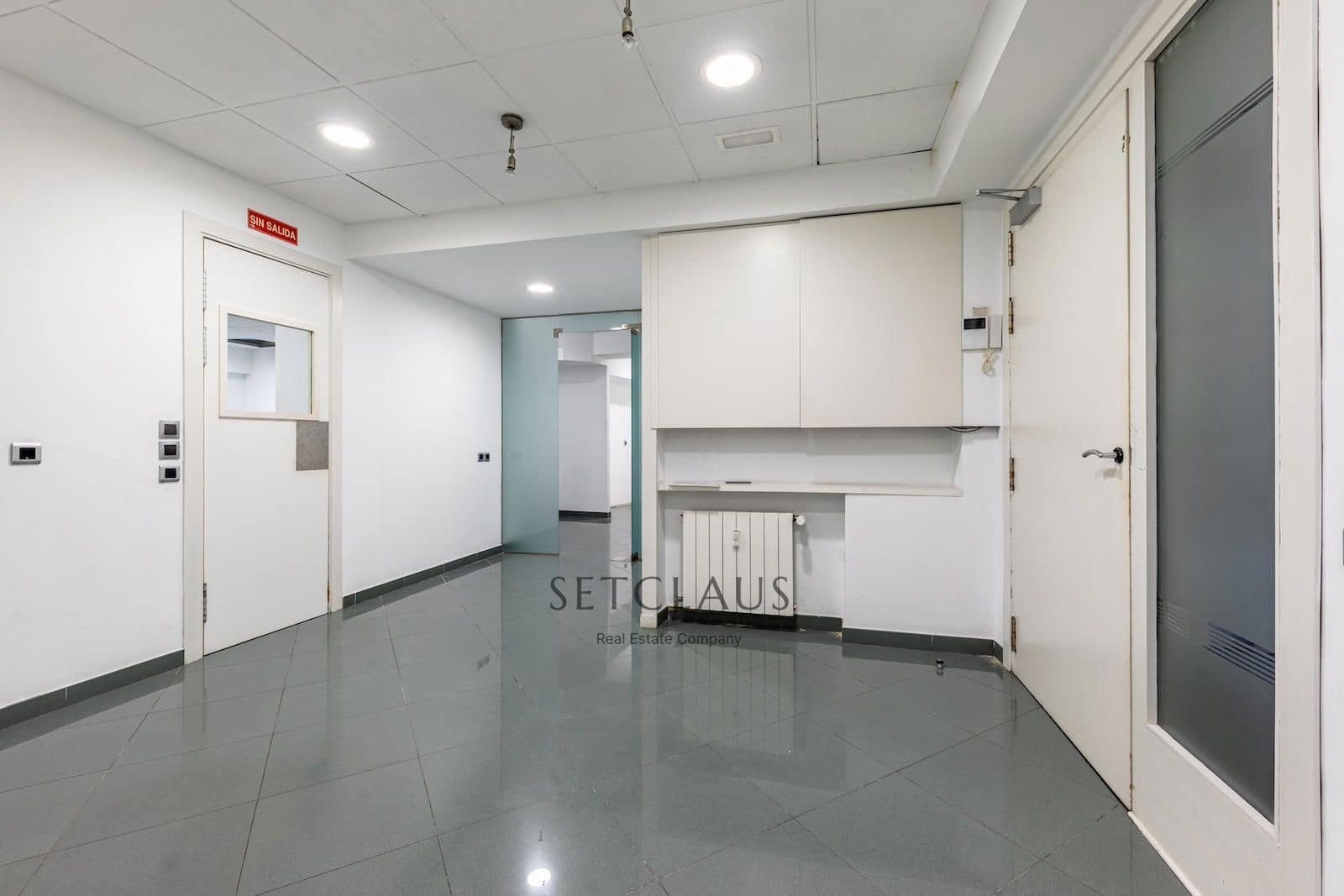 Leilighet til salgs i Barcelona by - € 399 000 (Ref: 9289649)