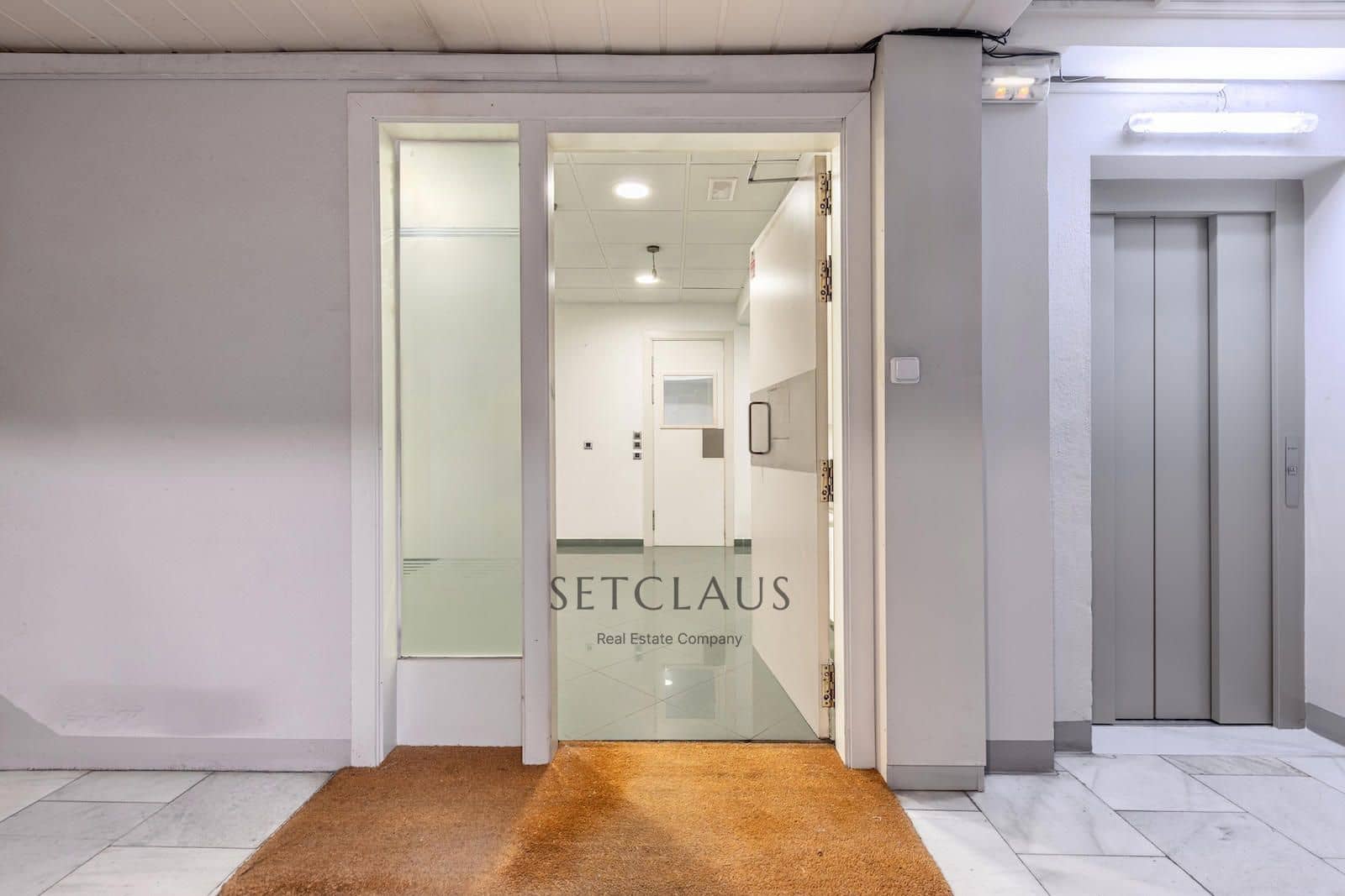 Leilighet til salgs i Barcelona by - € 399 000 (Ref: 9289649)