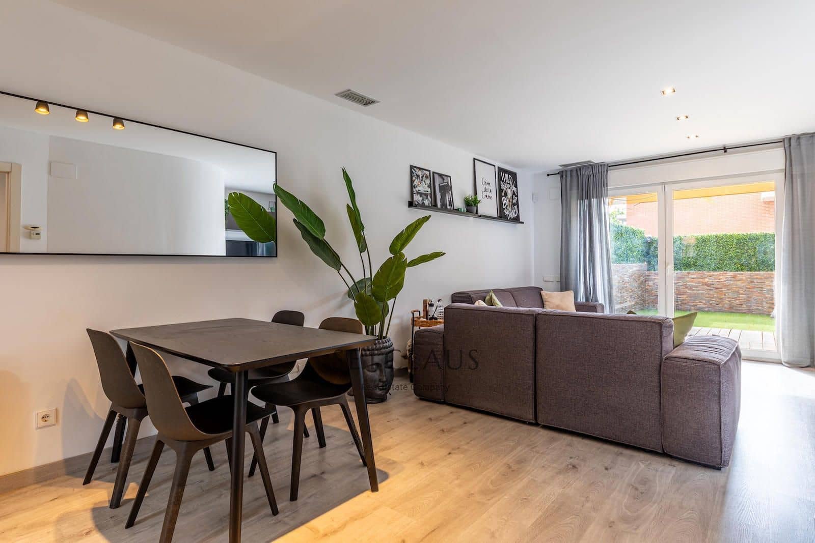 4 soveværelse Byhus til salg i Montgat med garage - € 760.000 (Ref: 9293280)