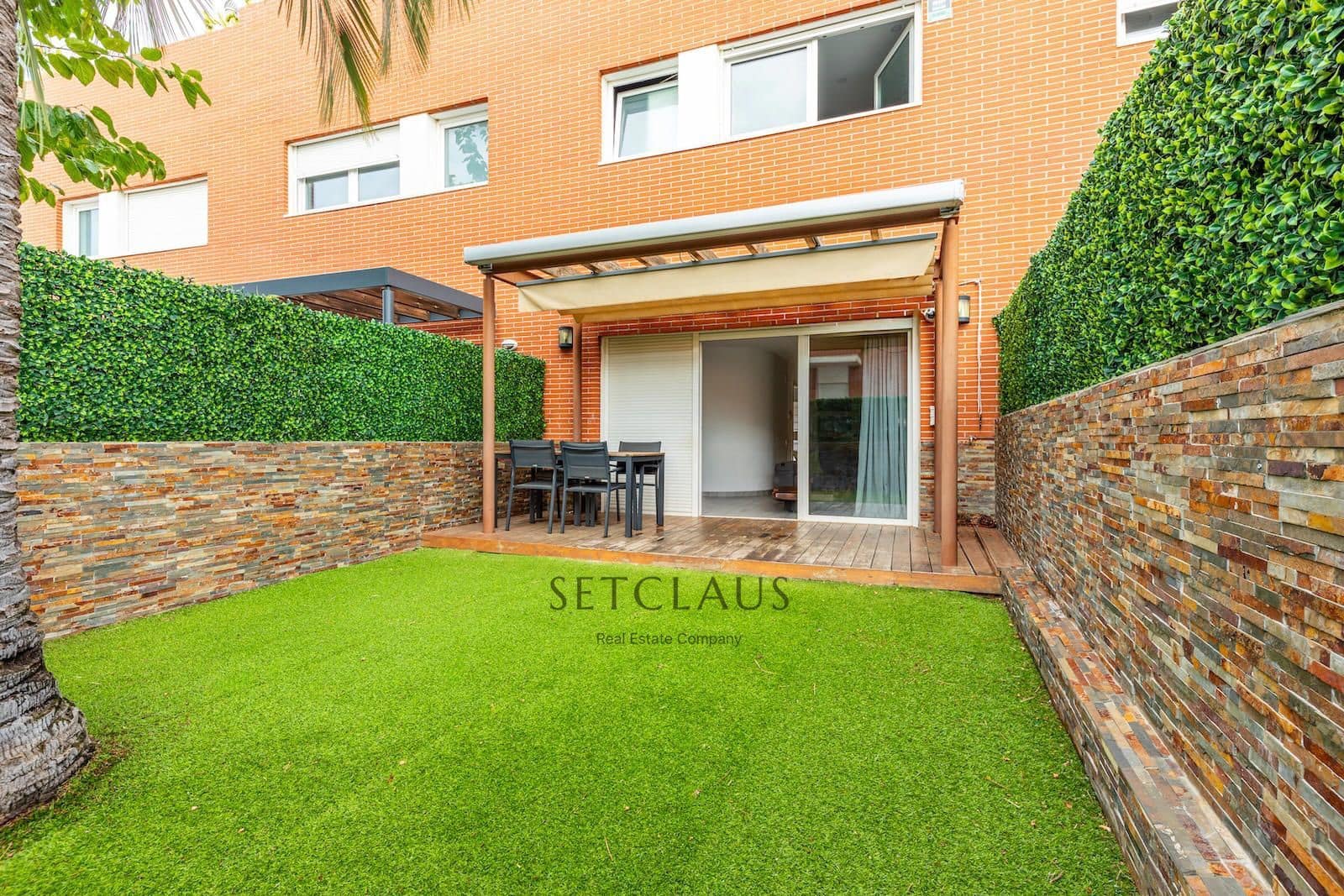 4 soveværelse Byhus til salg i Montgat med garage - € 760.000 (Ref: 9293280)