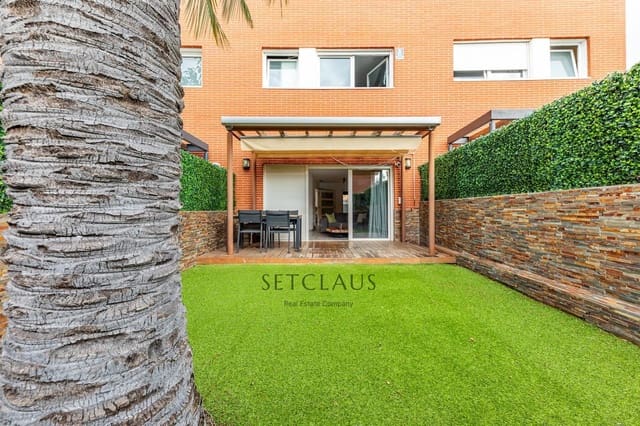 4 bedroom Townhouse for sale in Montgat with garage - € 760,000 (Ref: 9293280)