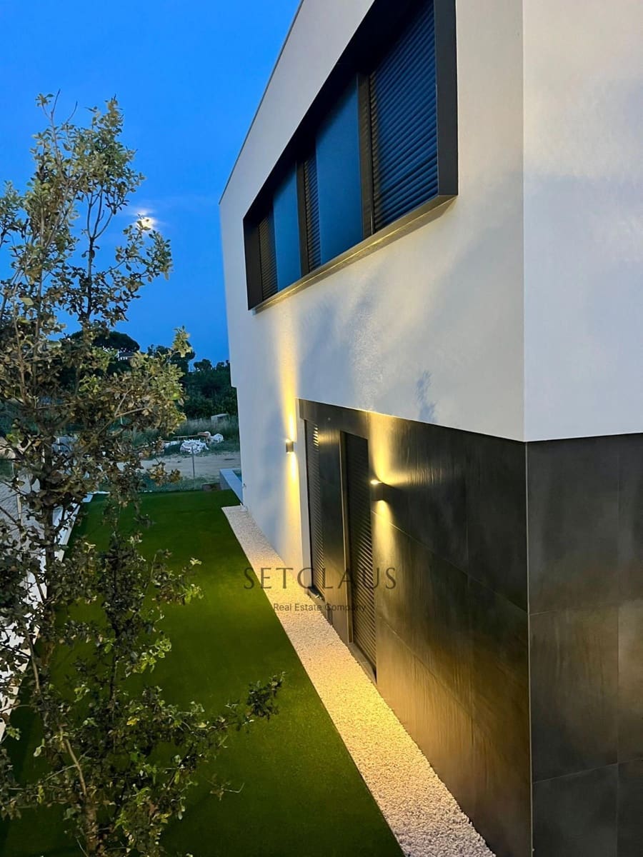 4 soverom Villa til salgs i Teia med svømmebasseng garasje - € 1 100 000 (Ref: 9293963)