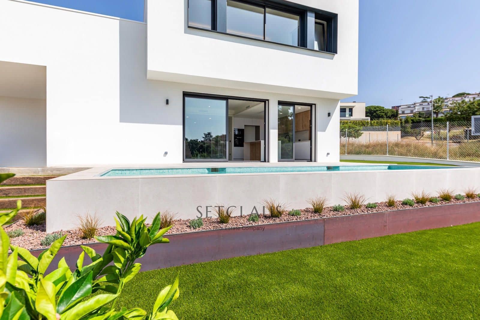 4 soverom Villa til salgs i Teia med svømmebasseng garasje - € 1 100 000 (Ref: 9293963)