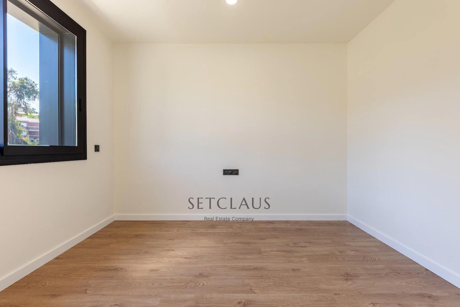 4 soverom Villa til salgs i Teia med svømmebasseng garasje - € 1 100 000 (Ref: 9293963)