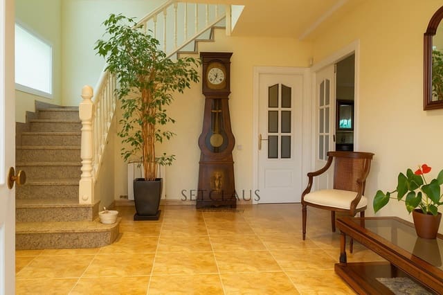 6 soveværelse Villa til salg i Vilassar de Dalt med swimmingpool garage - € 1.200.000 (Ref: 9298976)