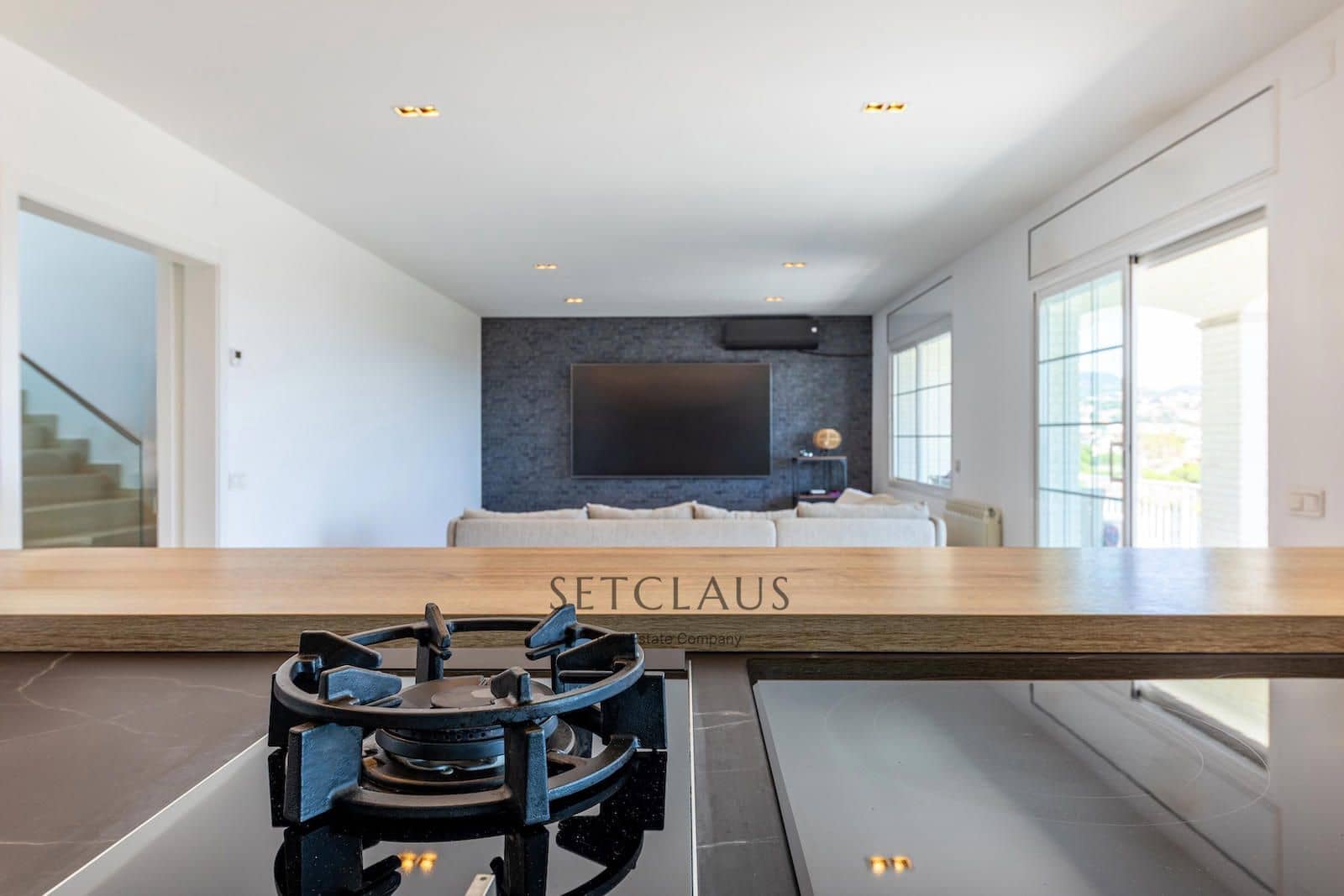 5 soverom Villa til salgs i Premia de Dalt med svømmebasseng garasje - € 1 350 000 (Ref: 9307124)