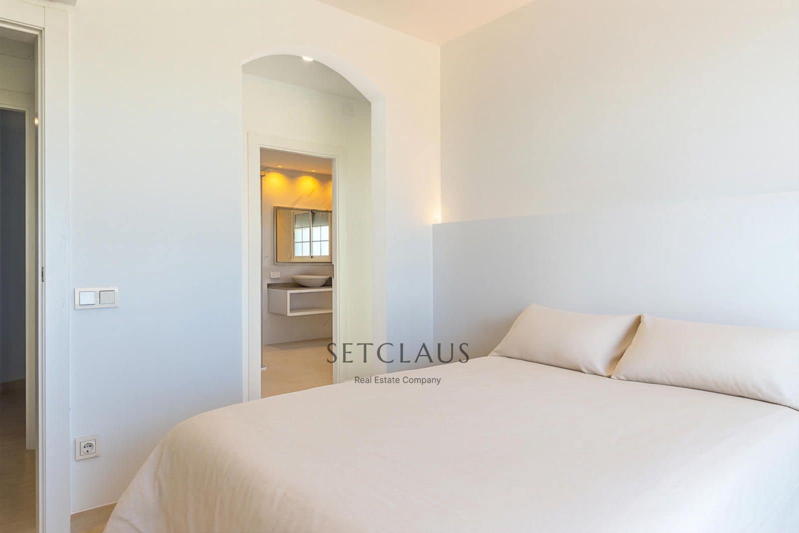 5 soverom Villa til salgs i Premia de Dalt med svømmebasseng garasje - € 1 350 000 (Ref: 9307124)