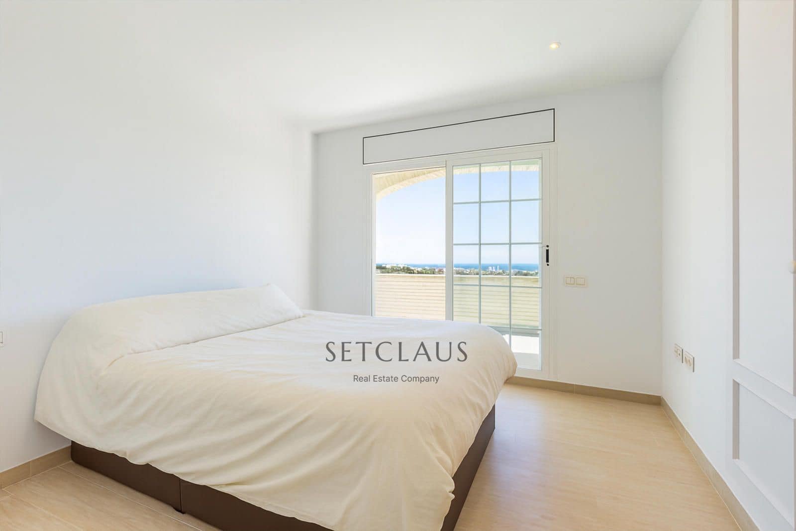 5 soverom Villa til salgs i Premia de Dalt med svømmebasseng garasje - € 1 350 000 (Ref: 9307124)