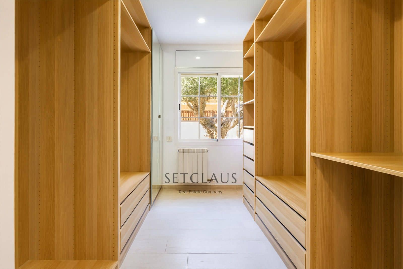 5 soverom Villa til salgs i Premia de Dalt med svømmebasseng garasje - € 1 350 000 (Ref: 9307124)