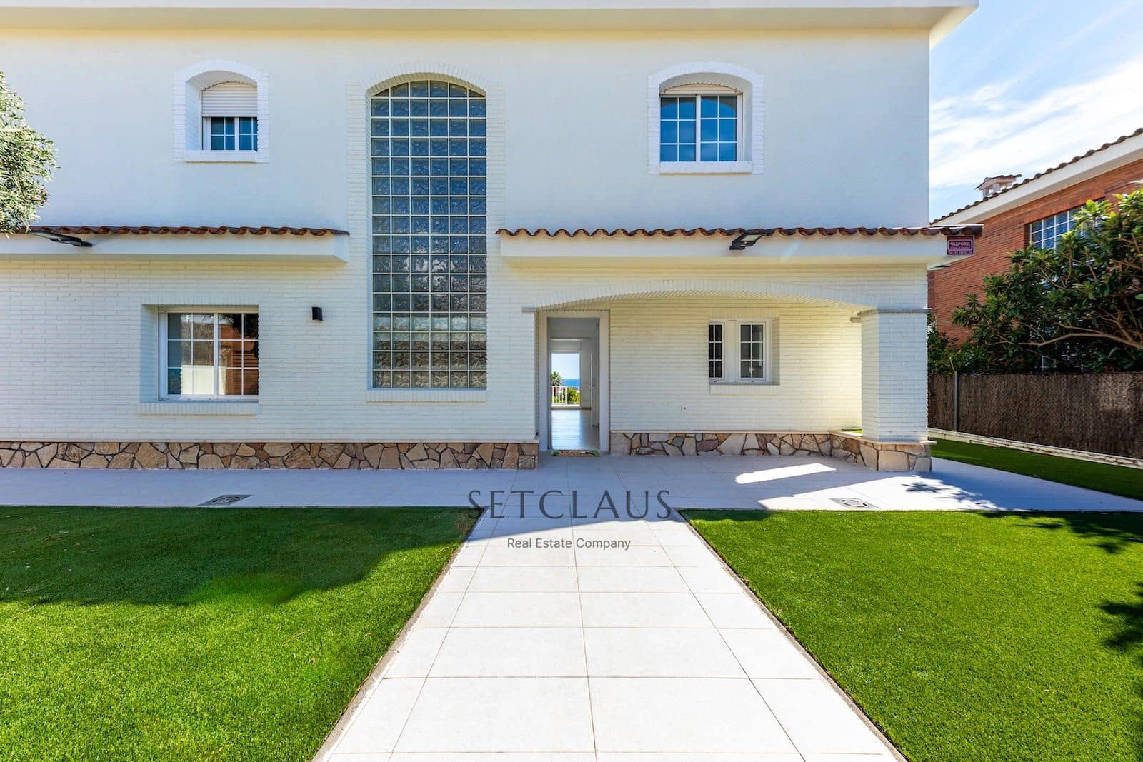 5 soverom Villa til salgs i Premia de Dalt med svømmebasseng garasje - € 1 350 000 (Ref: 9307124)