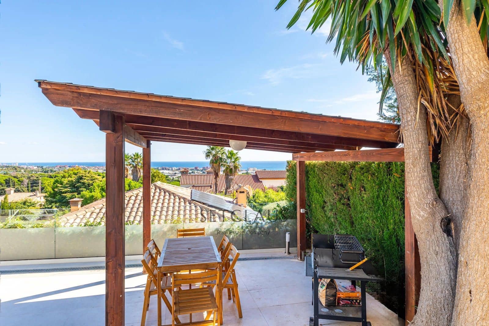 5 soverom Villa til salgs i Premia de Dalt med svømmebasseng garasje - € 1 350 000 (Ref: 9307124)