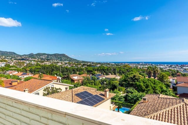 5 Zimmer Villa zu verkaufen in Premià de Dalt mit Pool Garage - 1.350.000 € (Ref: 9307124)