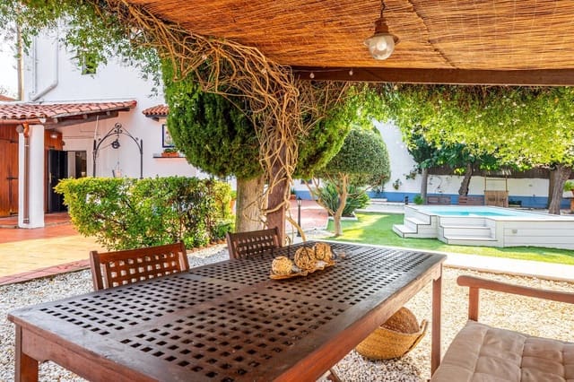 4 soveværelse Villa til salg i Tiana med garage - € 980.000 (Ref: 9325632)