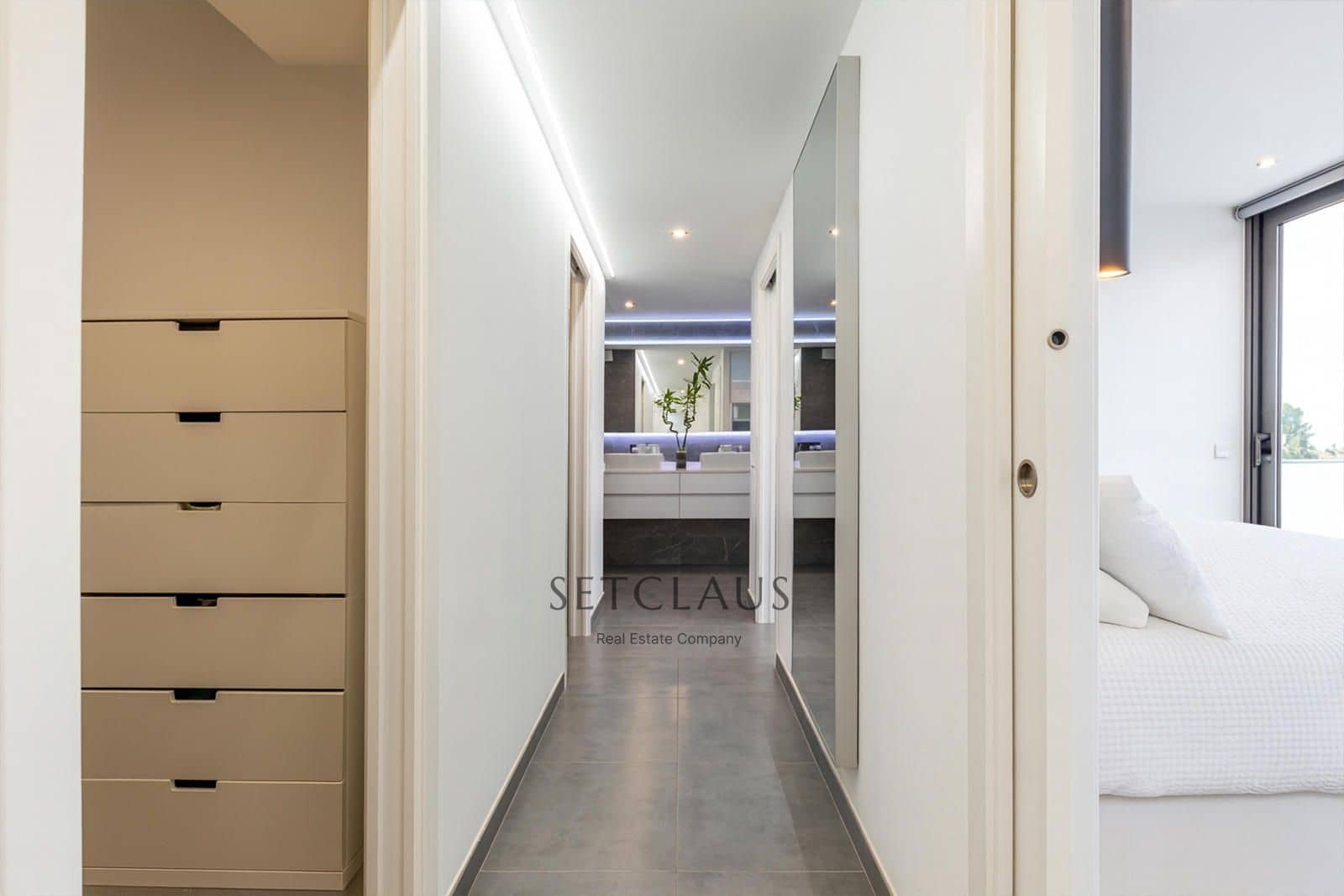 5 soverom Villa til salgs i Badalona med svømmebasseng garasje - € 1 375 000 (Ref: 9331868)