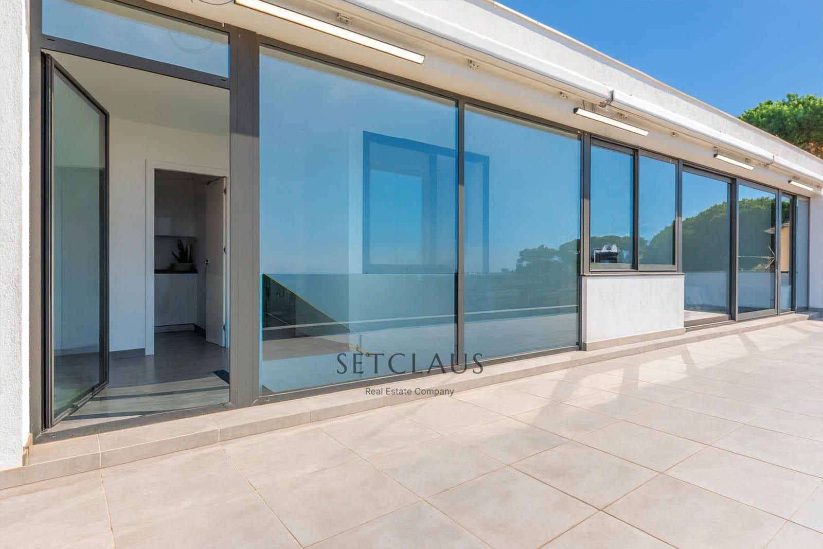 5 soverom Villa til salgs i Badalona med svømmebasseng garasje - € 1 375 000 (Ref: 9331868)