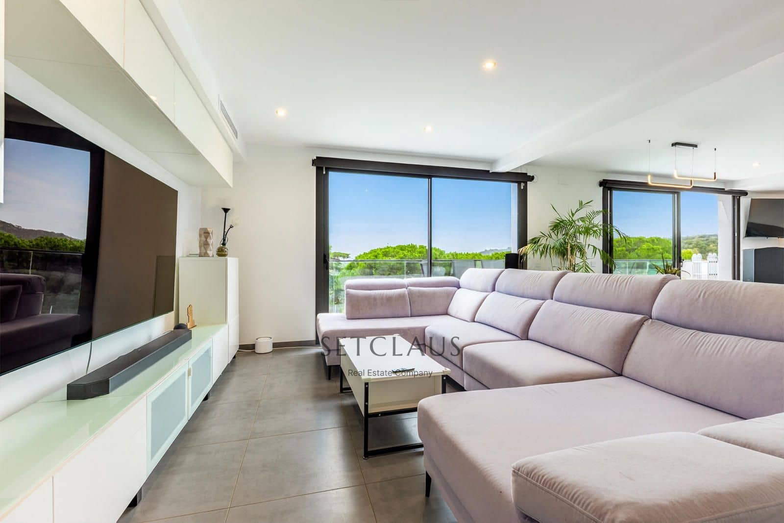 5 soverom Villa til salgs i Badalona med svømmebasseng garasje - € 1 375 000 (Ref: 9331868)