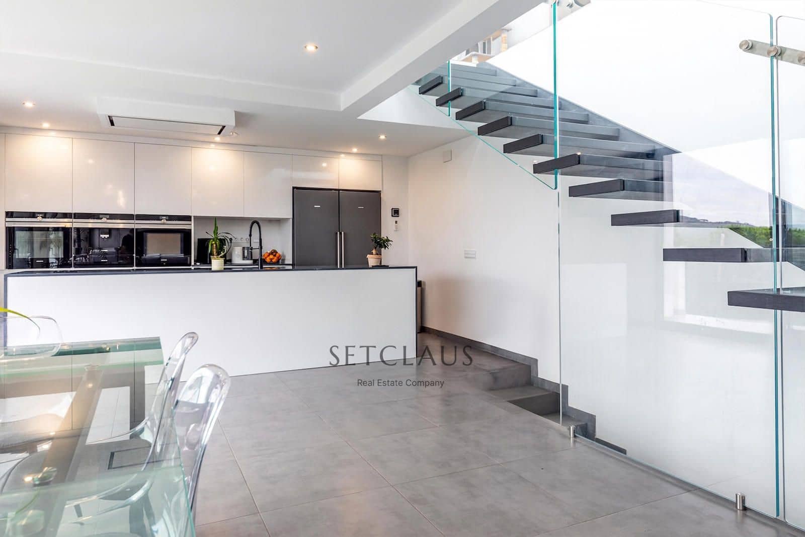 5 soverom Villa til salgs i Badalona med svømmebasseng garasje - € 1 375 000 (Ref: 9331868)