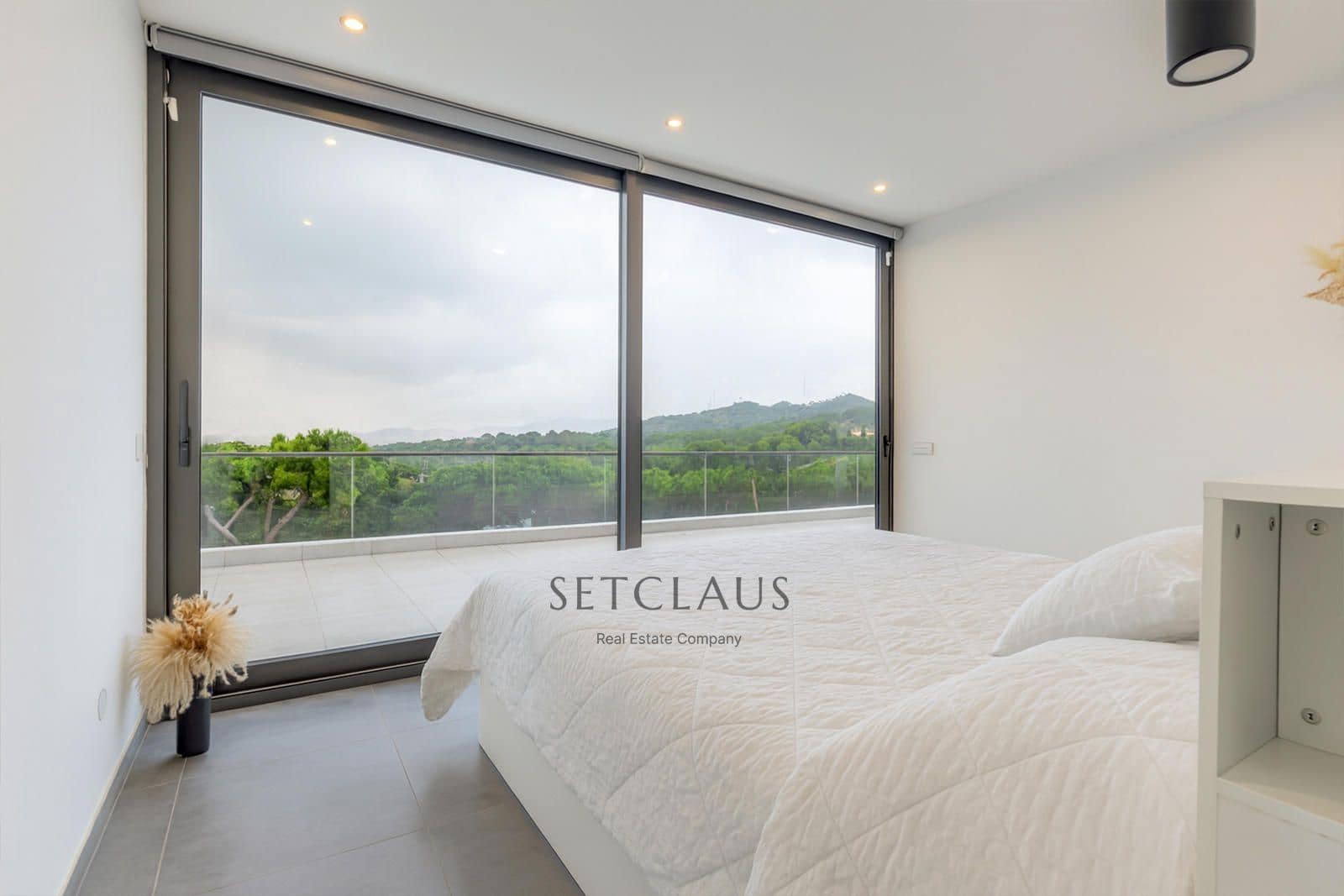 5 soverom Villa til salgs i Badalona med svømmebasseng garasje - € 1 375 000 (Ref: 9331868)