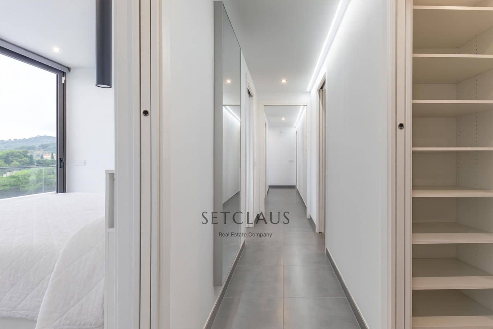 5 soverom Villa til salgs i Badalona med svømmebasseng garasje - € 1 375 000 (Ref: 9331868)